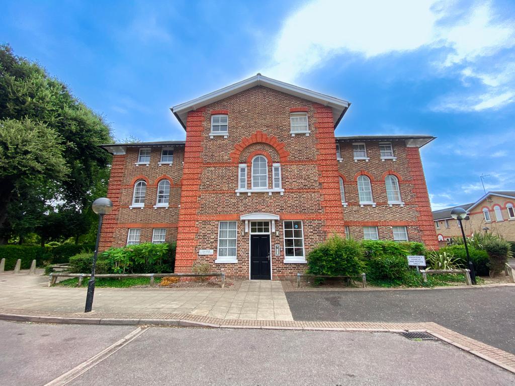 St Marys Road Portsmouth PO3 1 bed flat for sale £135,000