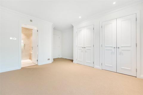 3 bedroom apartment to rent, Wyatt Drive, London, SW13