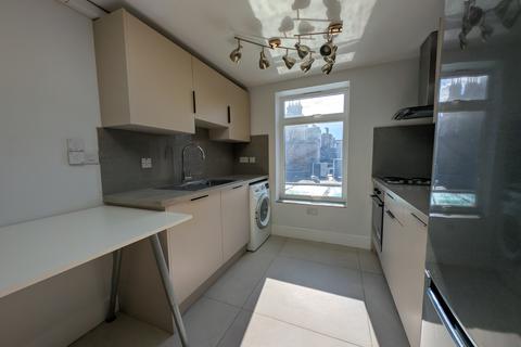 1 bedroom flat to rent, Kilburn High Road,London