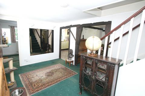 3 bedroom detached house for sale, Bishopsden Road, Biddenden TN27