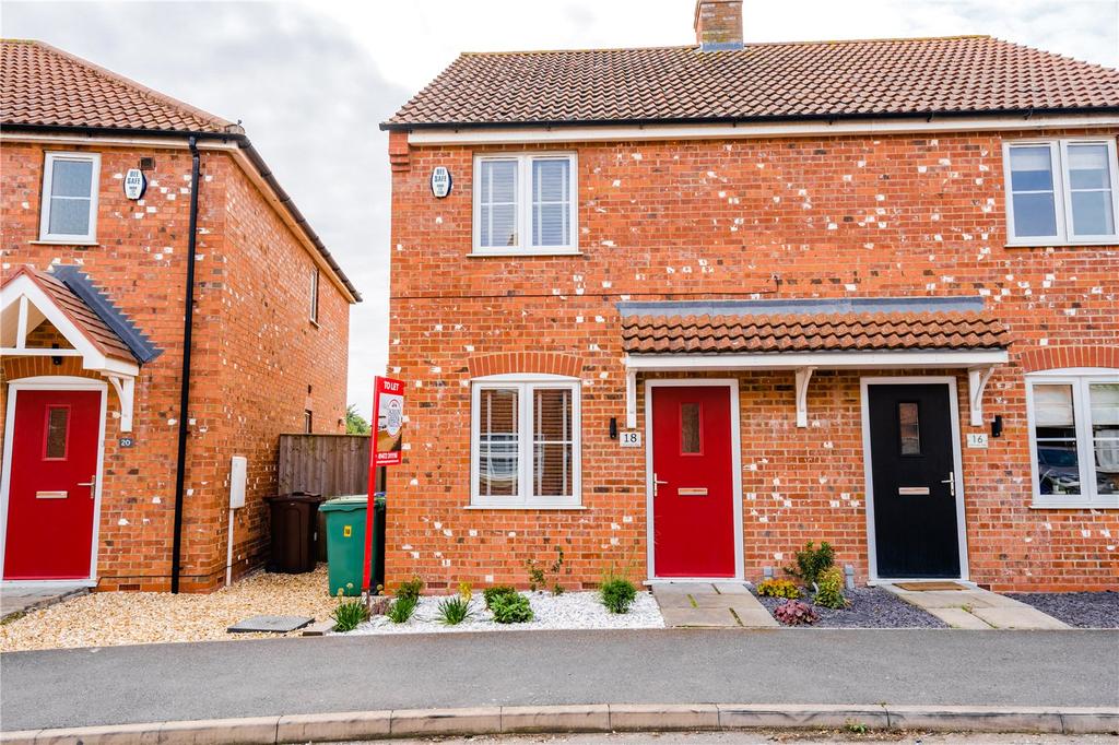 Edinburgh Way, Scartho Top, Grimsby... 2 bed semidetached house £850