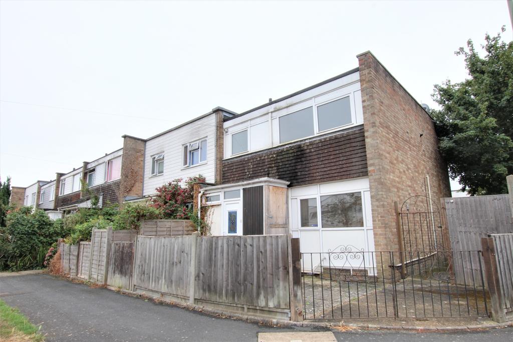 Juniper Square Havant UNFURNISHED 3 bed end of terrace house £1,200 pcm (£277 pw)