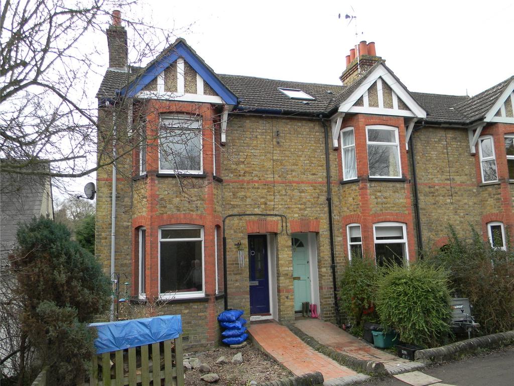 Street, Berkhamsted... 2 bed semidetached house £1,500 pcm (£