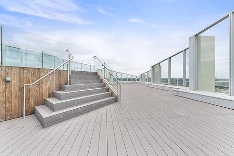 3 bedroom penthouse to rent - Cutter Lane, London, SE10
