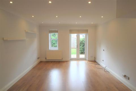 2 bedroom end of terrace house to rent - Grenville Place, Mill Hill