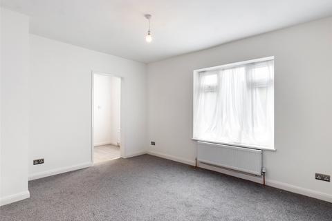 3 bedroom semi-detached house to rent, Kings Road, Tonbridge, TN9