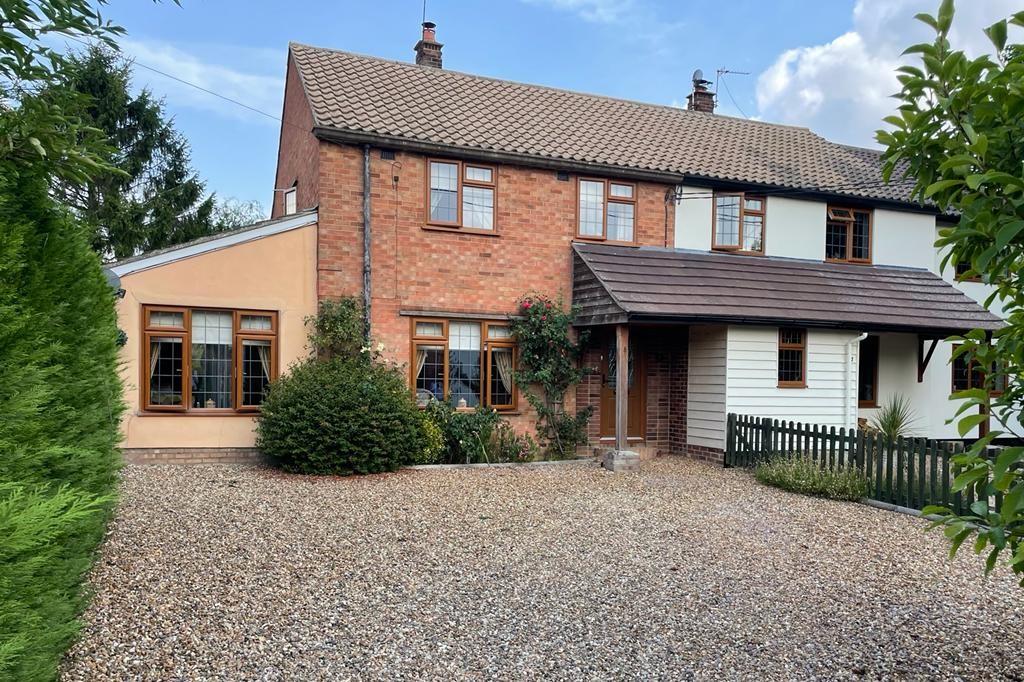 Bakers Road, Belchamp St Paul 3 bed semidetached house for sale £400,000