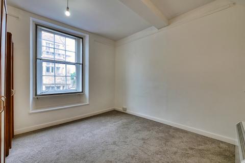 1 bedroom apartment to rent, Long Street, TETBURY