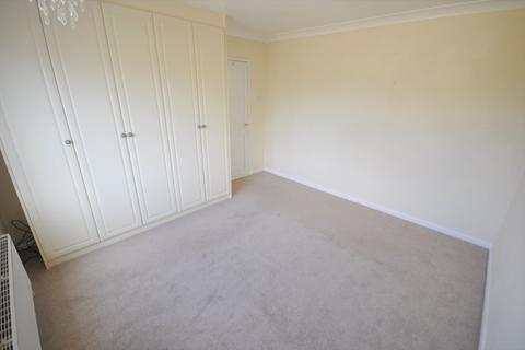 8 Newfields Avenue, Moorends, Doncaster, DN8 4RX