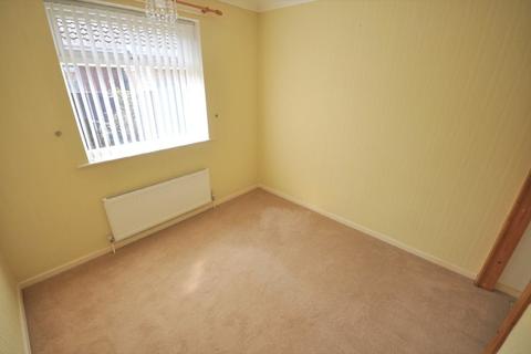 8 Newfields Avenue, Moorends, Doncaster, DN8 4RX