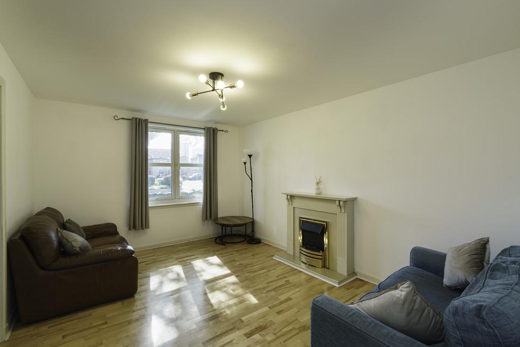 Sir William Wallace Wynd, Old... 2 bed apartment £850 pcm (£196 pw)