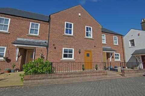 3 bedroom mews to rent, Austin Court, Etterby Road, Carlisle