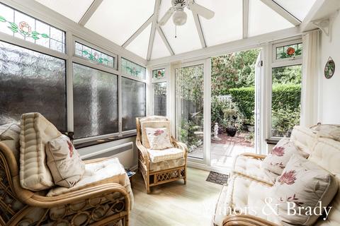 61 Cranesbill Road, Lowestoft, NR33 7EE