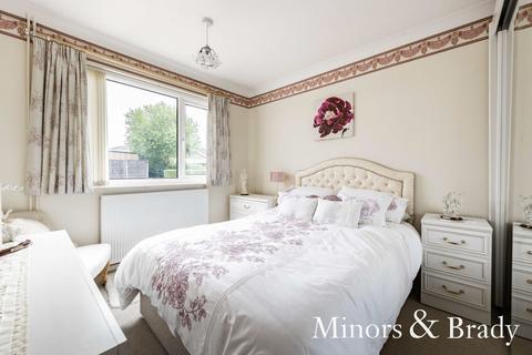 61 Cranesbill Road, Lowestoft, NR33 7EE