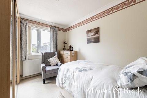 61 Cranesbill Road, Lowestoft, NR33 7EE