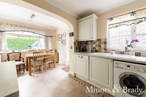 61 Cranesbill Road, Lowestoft, NR33 7EE