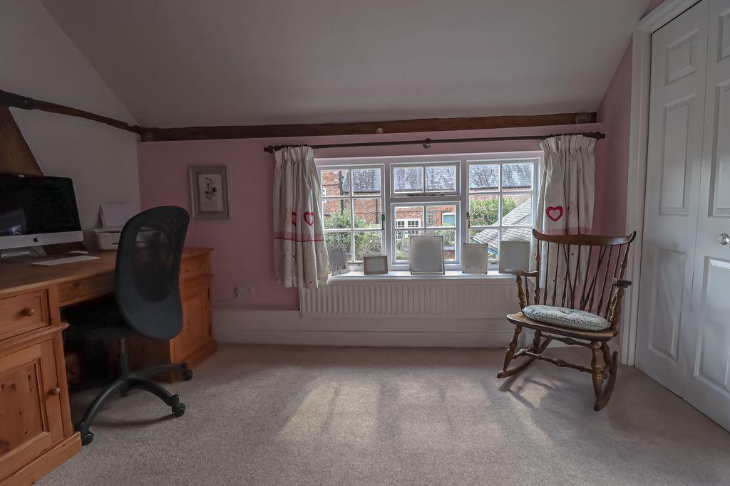 Bedroom 4 (Double)