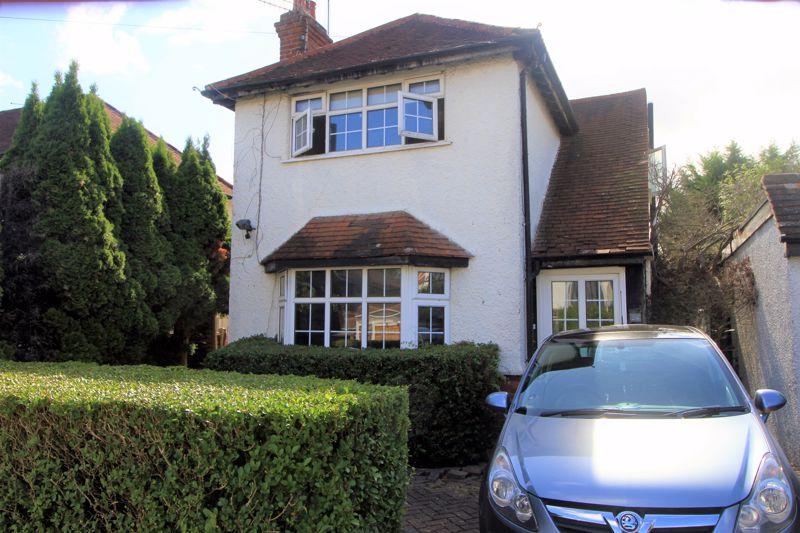 Bournehall Avenue, Bushey... 3 bed detached house £899,995