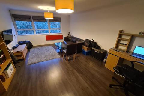 1 bedroom flat for sale - Pages Close, Sutton Coldfield, B75