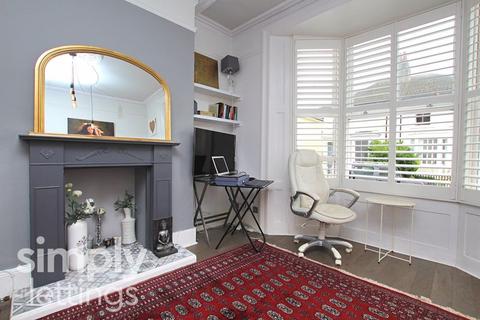 2 bedroom flat to rent, Hova Villas, Hove