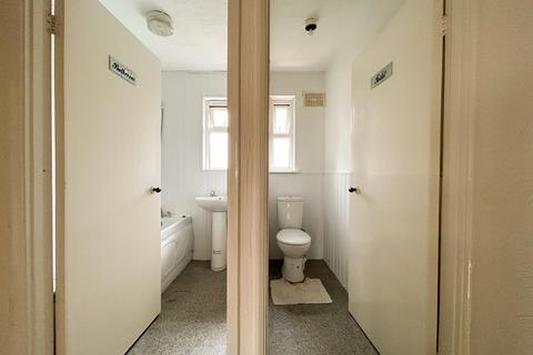 35 Manor Road, Queenborough, ME11 5NA