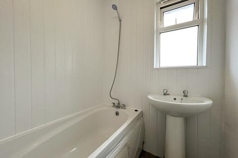 35 Manor Road, Queenborough, ME11 5NA