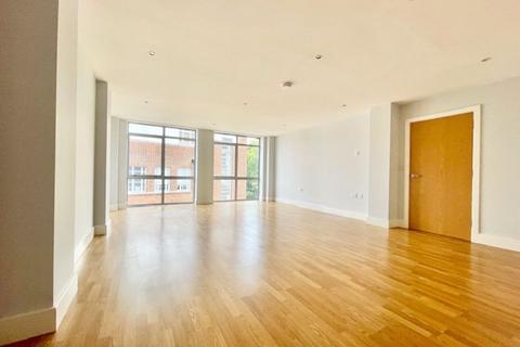 2 bedroom flat to rent, Long Lane, SE1