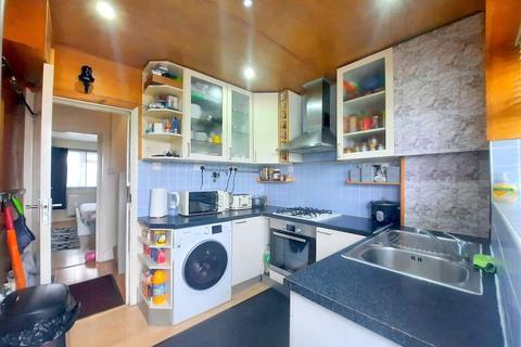 407 Staines Road, Feltham, TW14 9HA