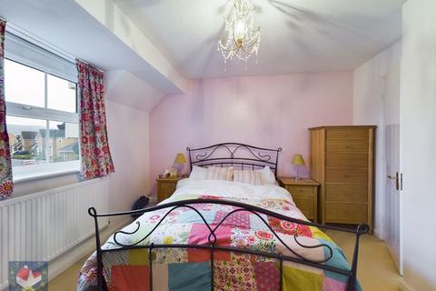18 Bay Tree Road, Abbeymead, Gloucester, GL4 5WD