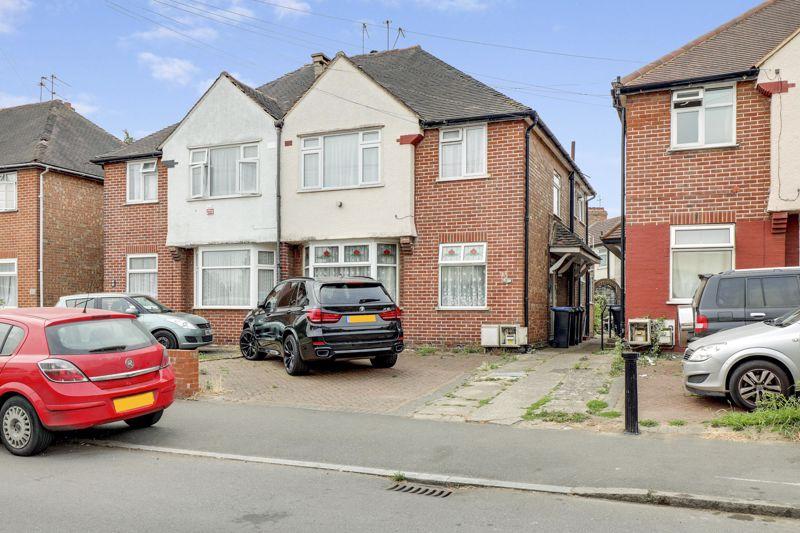 Sandhurst Road, Edmonton, N9 2 bed property for sale £289,950
