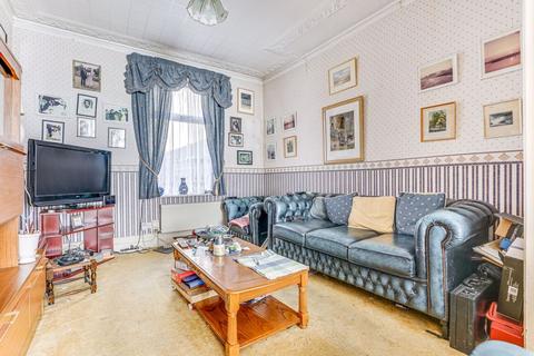 3 bedroom terraced house for sale - Glyn Road, London