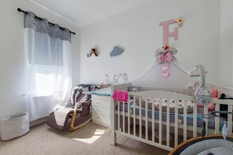 8 Edith Road, London, E6 1DE
