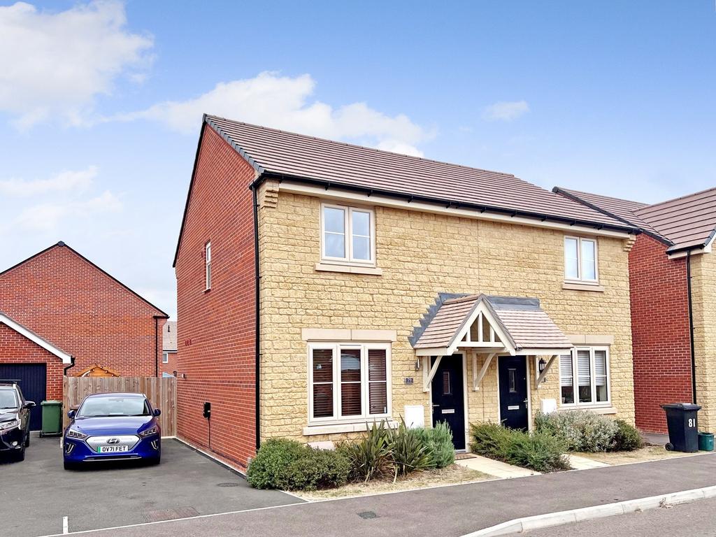 Aldiss Drive, Kingston Bagpuize, OX13 2 bed semidetached house £300,000