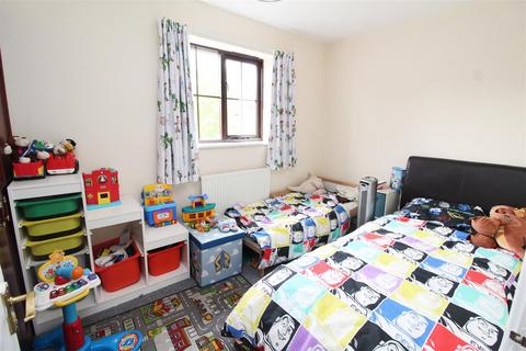 4 Birchen Lee, Emerson Valley, Milton Keynes, MK4 2JX