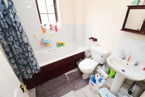 4 Birchen Lee, Emerson Valley, Milton Keynes, MK4 2JX