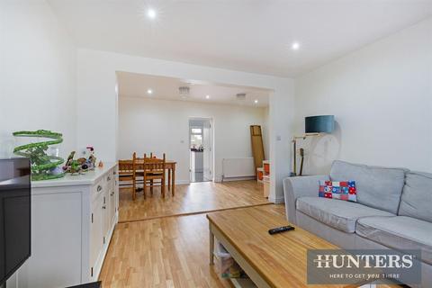 203 Ridge Road, Sutton, SM3 9LS