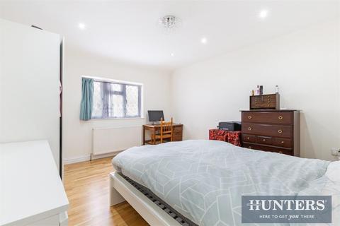203 Ridge Road, Sutton, SM3 9LS