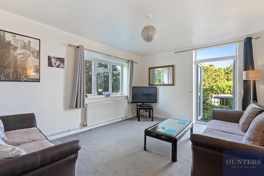 Perak Court, Elmbridge Avenue, KT5 9EU 2 bed £280,000
