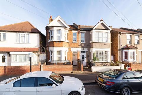 39 Clare Road, Hounslow, TW4 7AT