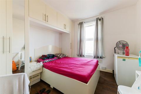 39 Clare Road, Hounslow, TW4 7AT