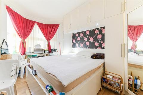 39 Clare Road, Hounslow, TW4 7AT