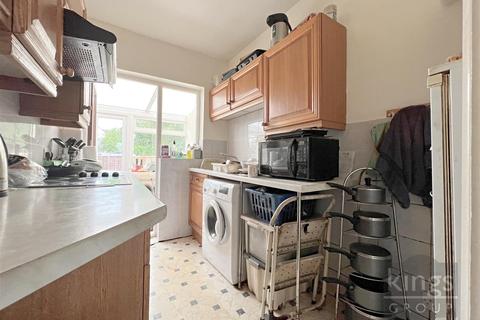 3 bedroom end of terrace house for sale - Brodie Road, Enfield