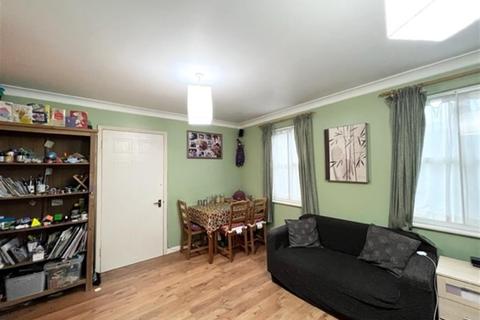 Flat 14, Jubilee Court, 39 Bristow Road, Hounslow, TW3 1UP