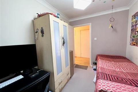 Flat 14, Jubilee Court, 39 Bristow Road, Hounslow, TW3 1UP