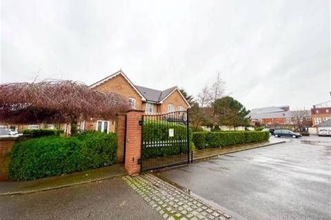 Flat 14, Jubilee Court, 39 Bristow Road, Hounslow, TW3 1UP