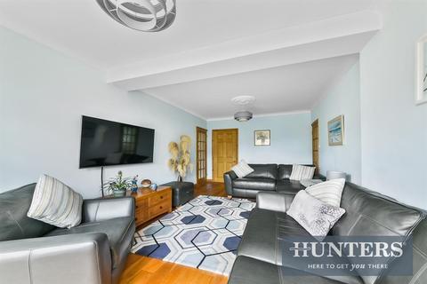 18 Glenwood Road, Epsom, KT17 2LZ