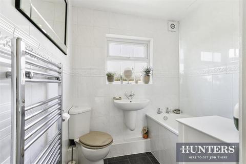 21a Stoneleigh Broadway, Epsom, KT17 2JA