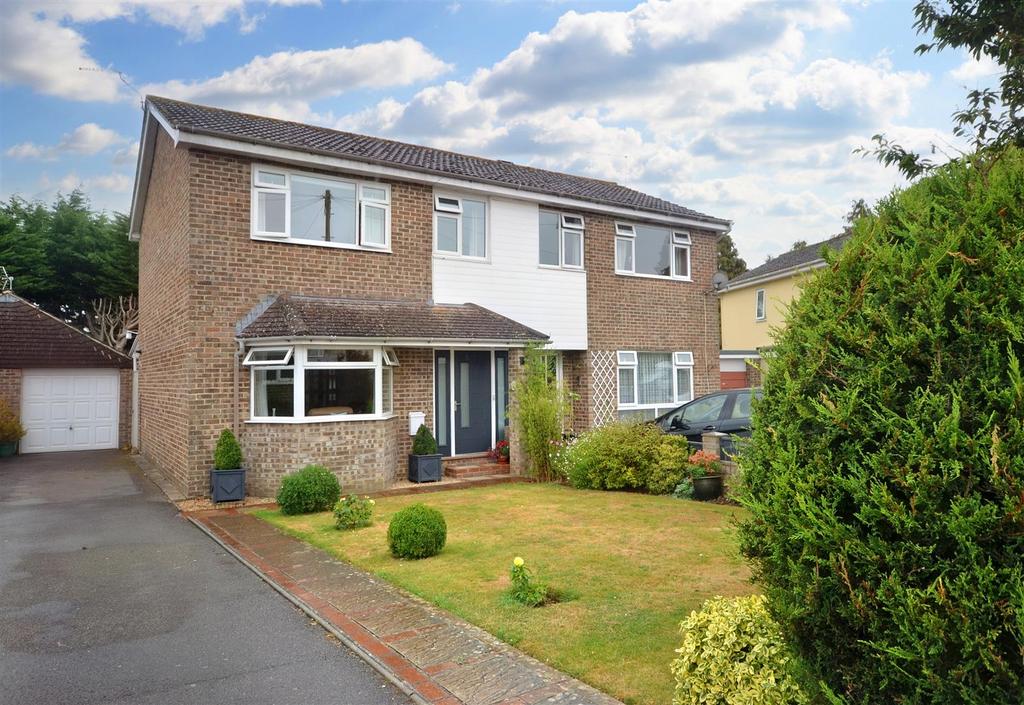 New Road, Stalbridge, Sturminster Newton 3 bed semidetached house £