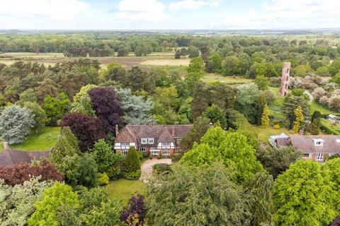 6 bedroom detached house for sale - Dormy House, 43 Horncastle Road, Woodhall Spa, Lincolnshire, LN10
