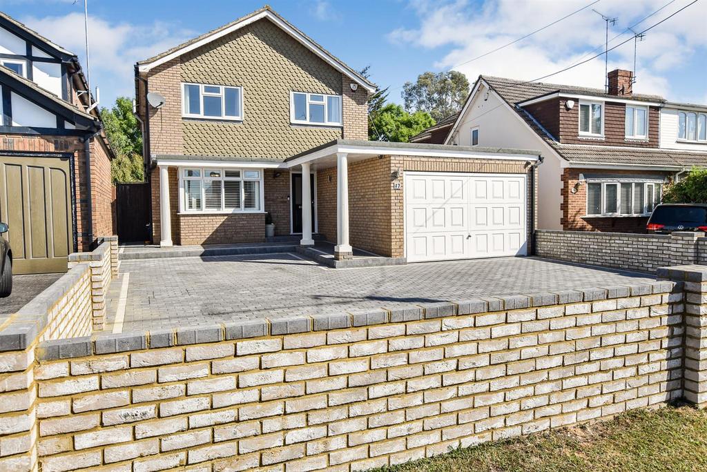 Cumberland Avenue, Benfleet 4 bed detached house £675,000